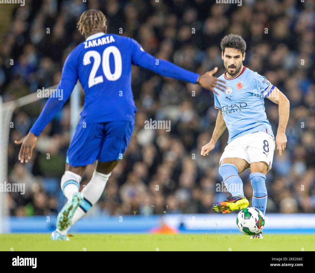 City Stadium, Manchester, UK. 9th Nov, 2022. Carabao Cup football, Manchester City versus Chelsea; Ilkay Gundogan of Manchester City crosses the ball past Denis Zakaria of Chelsea Credit: Action Plus Sports/Alamy Live News Stock Photo