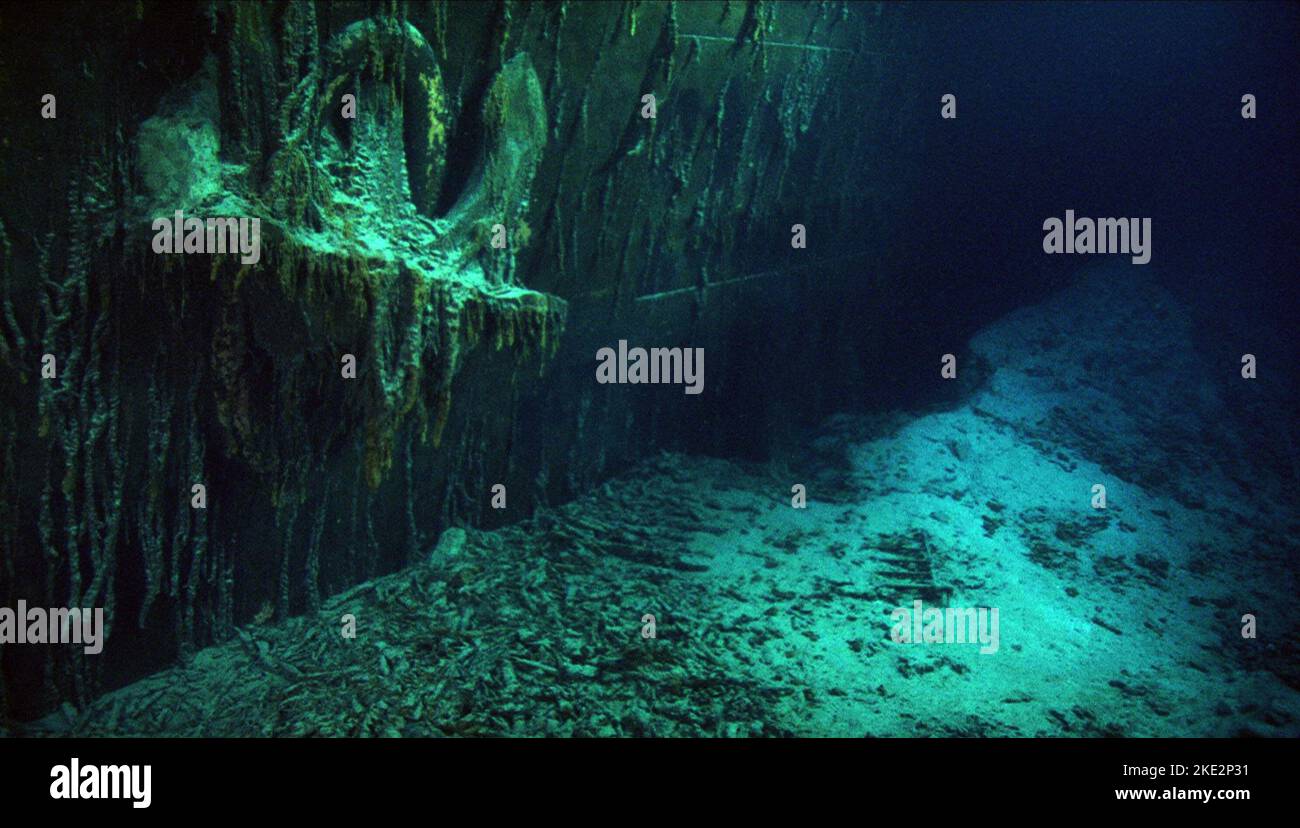 GHOSTS OF THE ABYSS, TITANIC'S ANCHOR, 2003 Stock Photo