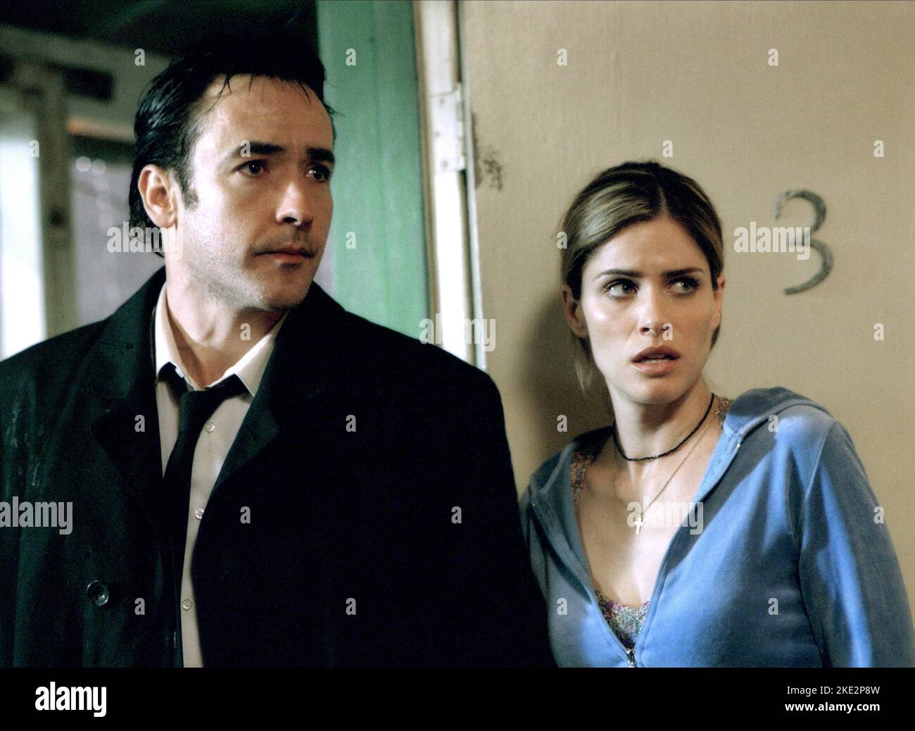 IDENTITY, JOHN CUSACK, AMANDA PEET, 2003 Stock Photo Alamy
