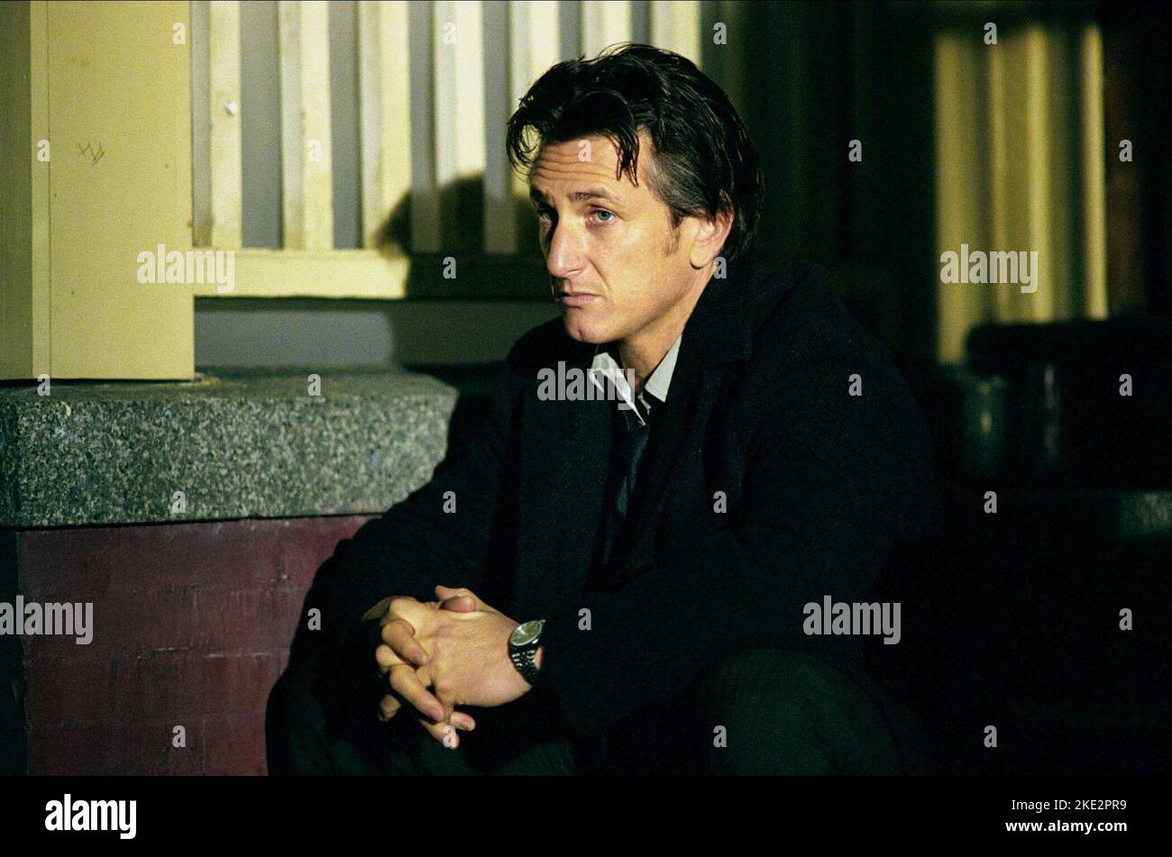 MYSTIC RIVER, SEAN PENN, 2003 Stock Photo