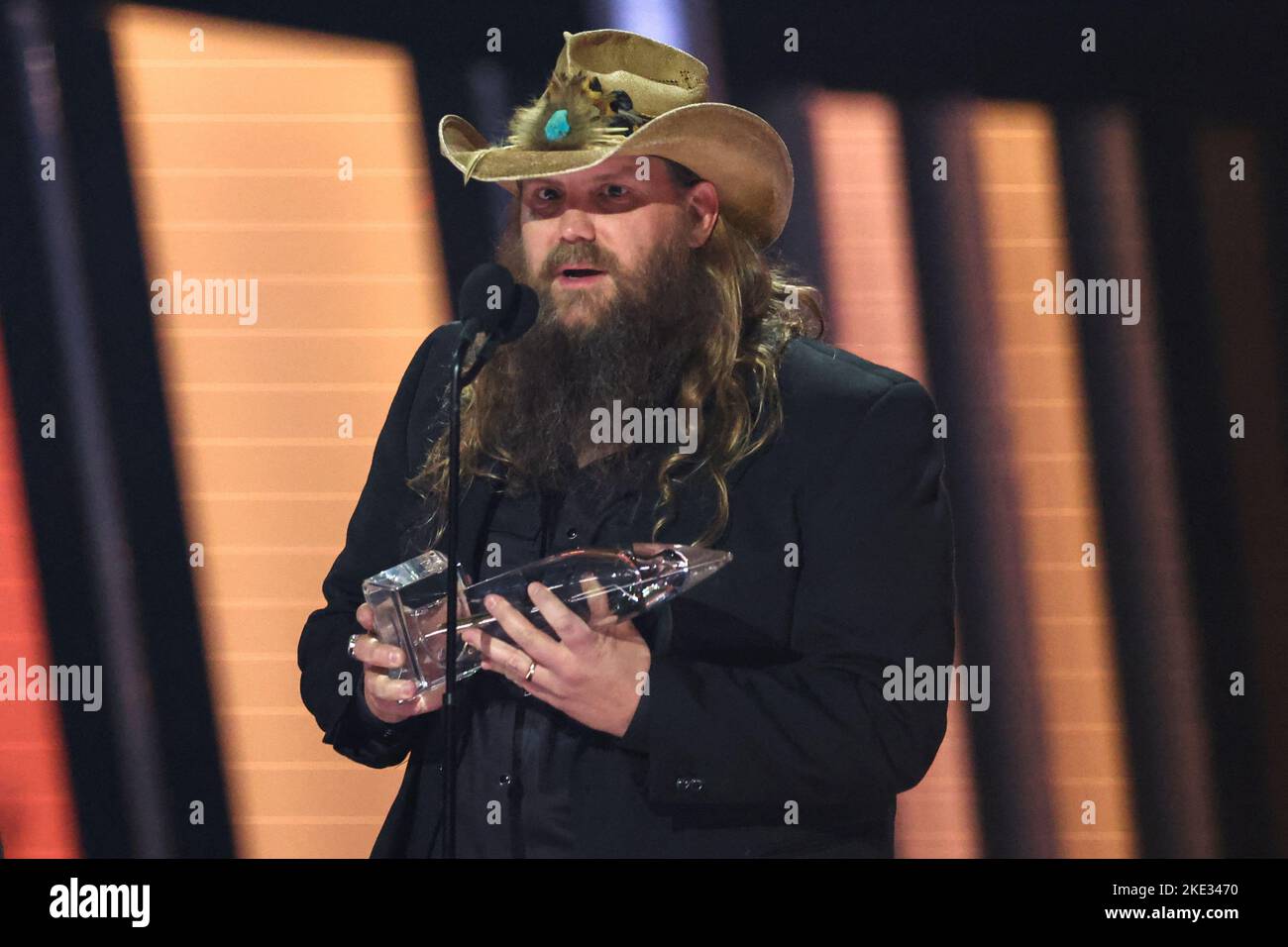 Chris Stapleton accepts the award for Male Vocalist of the Year at the