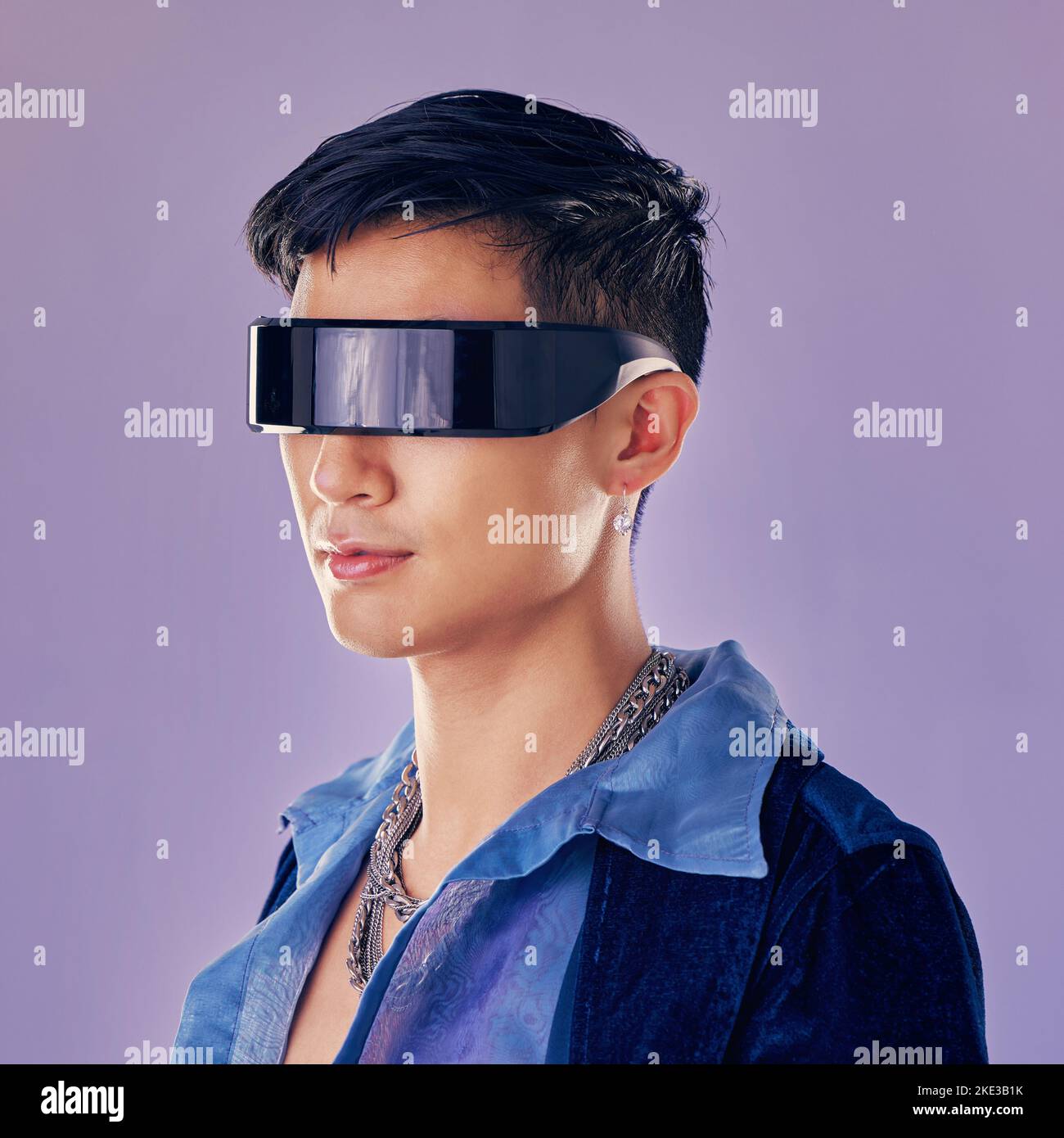 Futuristic fashion hi-res stock photography and images - Alamy