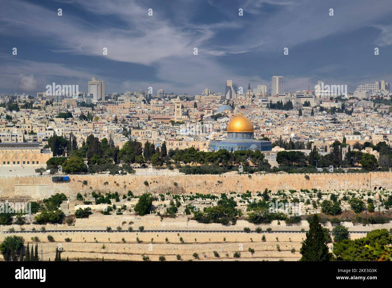 Israele Gerusalemme est Veduta con in primo piano la moschea al-Aqsa | Israele East Jerusalem View with al-Aqsa mosque in the foreground Stock Photo