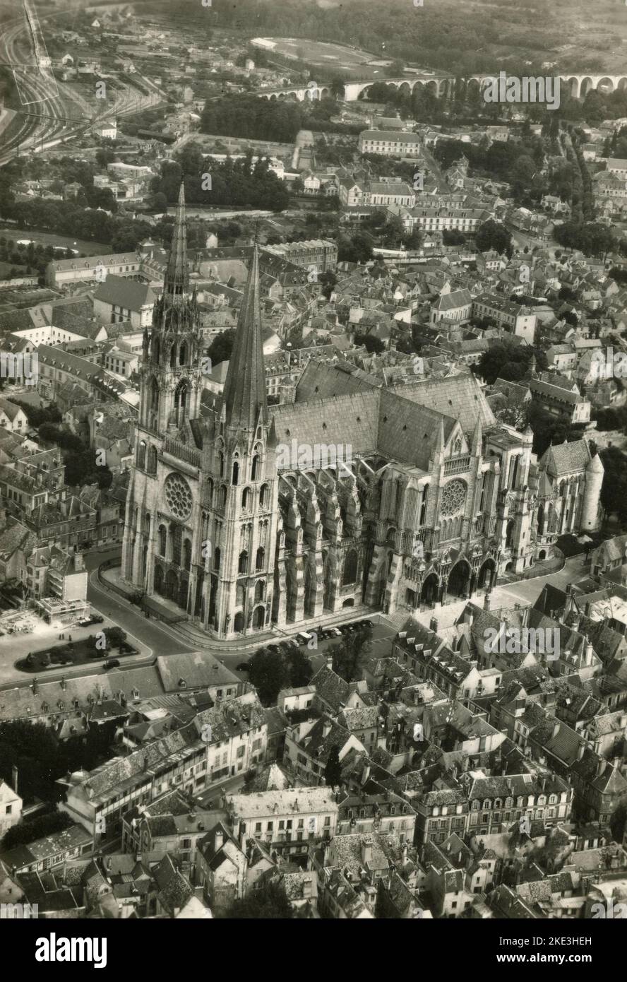 Chartres cathedral aerial hi-res stock photography and images - Alamy