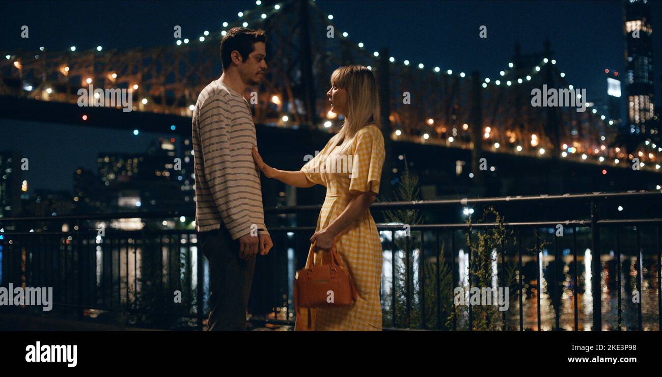 KALEY CUOCO and PETE DAVIDSON in MEET CUTE (2022), directed by