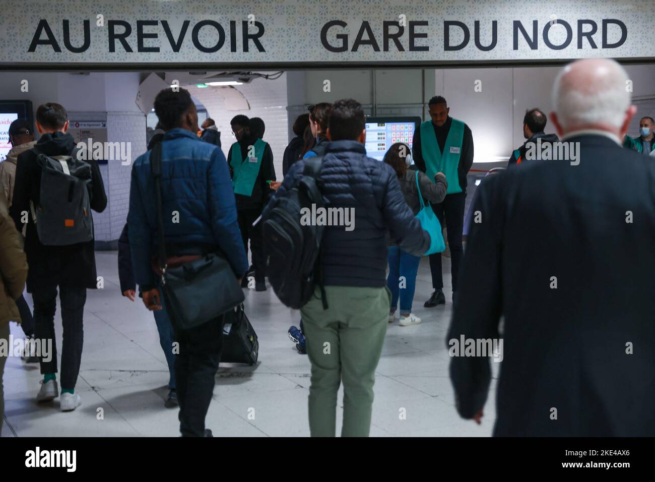 illustration-of-the-gare-du-nord-station-during-the-new-transport