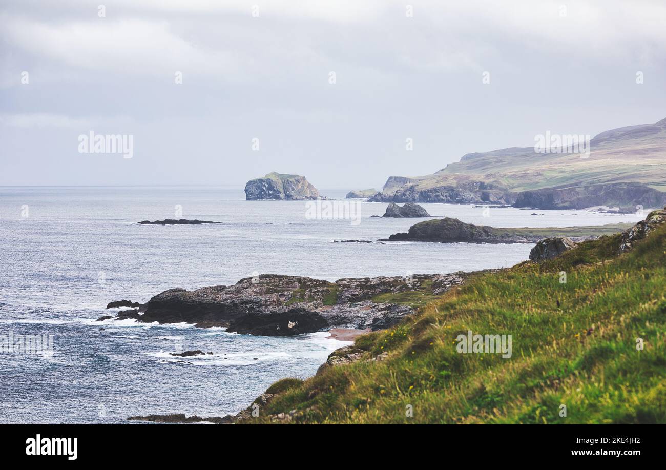Wild rugged windswept Altantic coast of the Inishowen Peninsula, County Donegal, Ireland Stock Photo