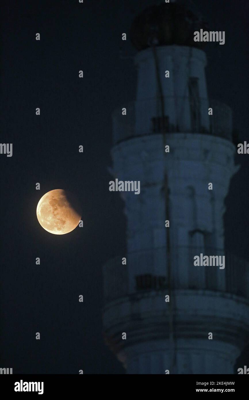 Kolkata, West Bengal, India. 8th Nov, 2022. The 'Blood Moon' is seen