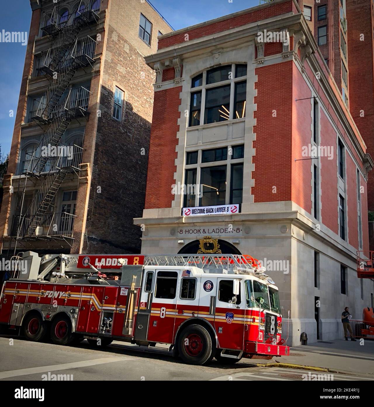 Hook ladder 8 firehouse hi-res stock photography and images - Alamy