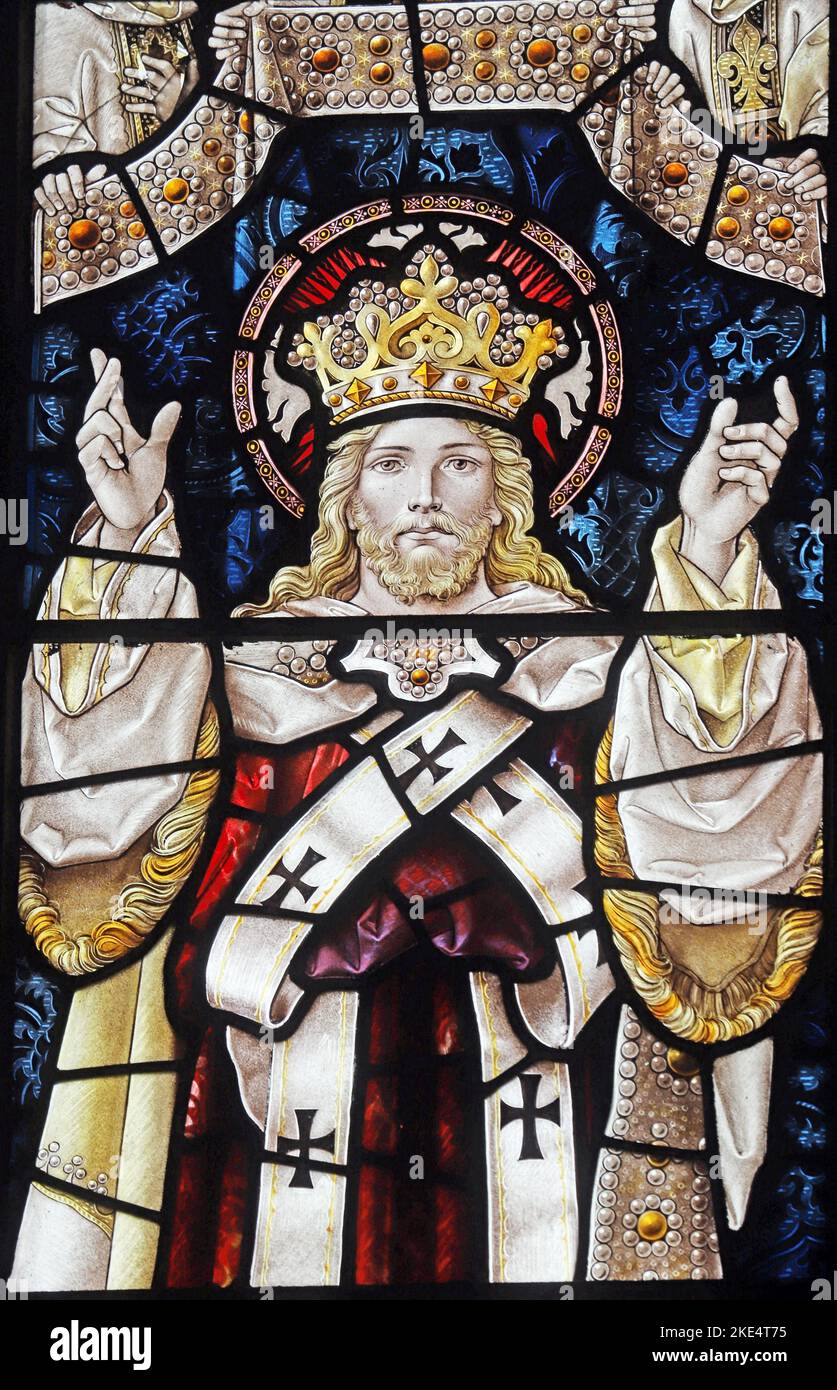Stained glass window by Percy Bacon & Brothers depicting Christ the King, St Barnabas Church, Emmer Green, Reading, Berkshire Stock Photo