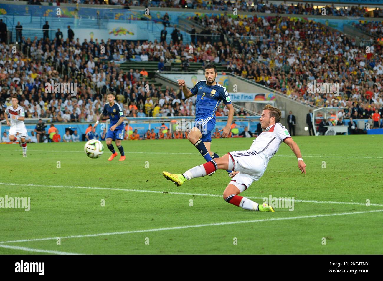 World Cup hero 2014 Mario Goetze in the squad for the World Cup in Qatar. archive photo; Mario GOETZE;Gâ? TZE (GER) shoots the goal to 1-0, winning goal, action, goal shot, hi:Ezequiel GARAY (ARG). Germany (GER))-Argentina (ARG) 1-0 aet final, final, game 64, on July 13th, 2014 in Rio de Janeiro. Soccer World Cup 2014 in Brazil from 12.06. - 07/13/2014. Stock Photo