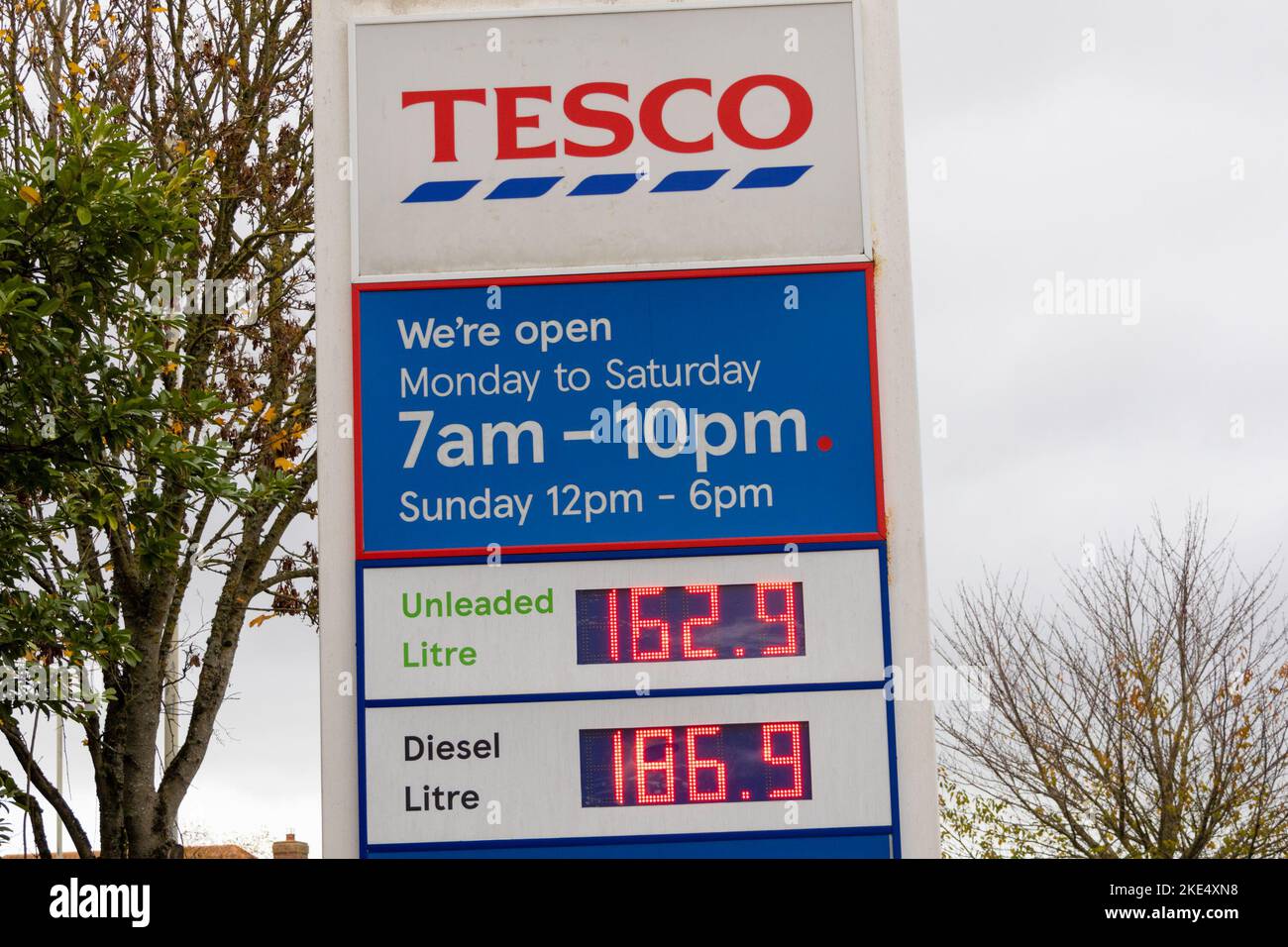 Ashford, Kent, UK. 10th Nov, 2022. The discrepancy on the cost of