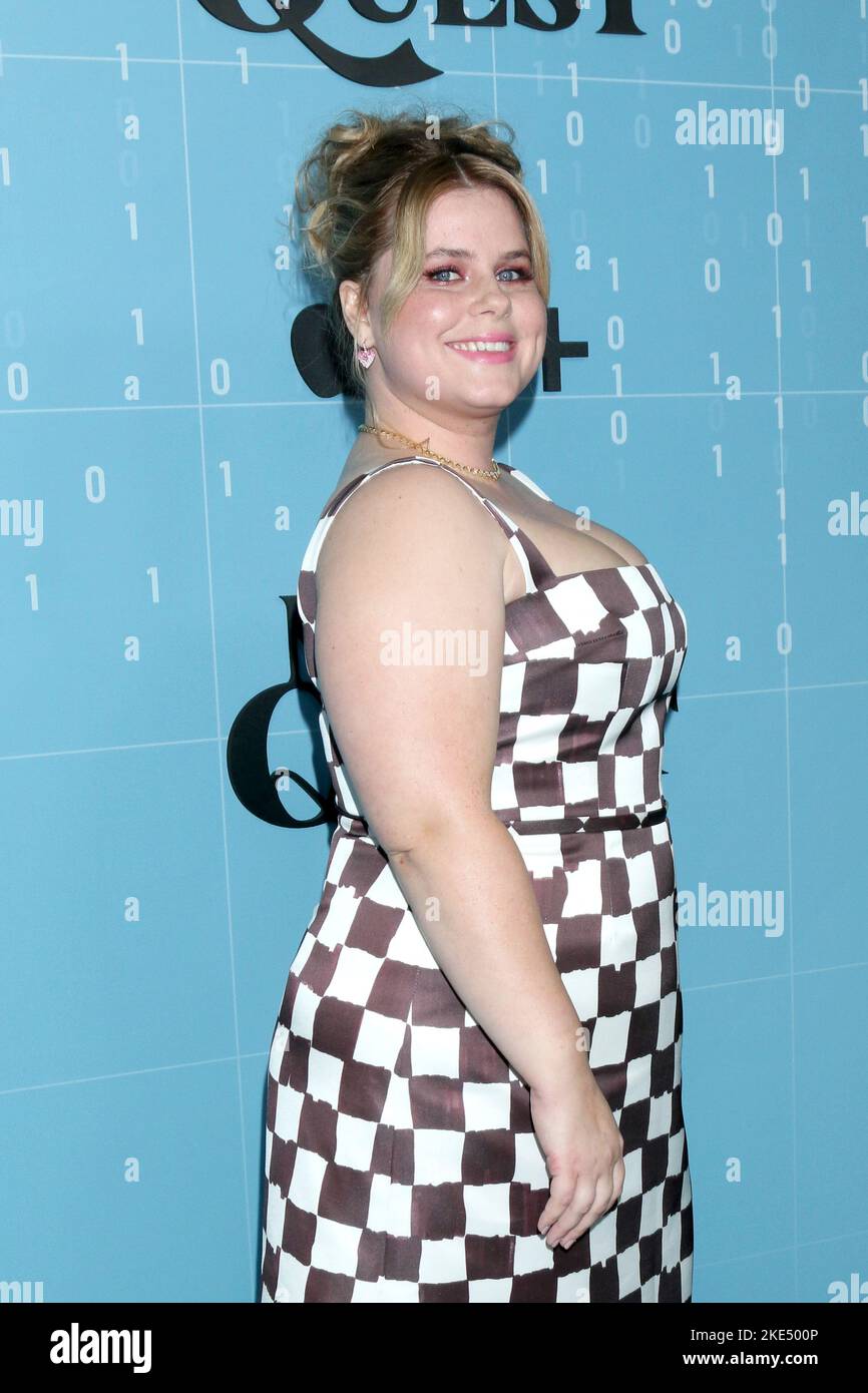 LOS ANGELES - NOV 9: Jessie Ennis at the Mystic Quest Season 3 Premiere Screening at Linwood