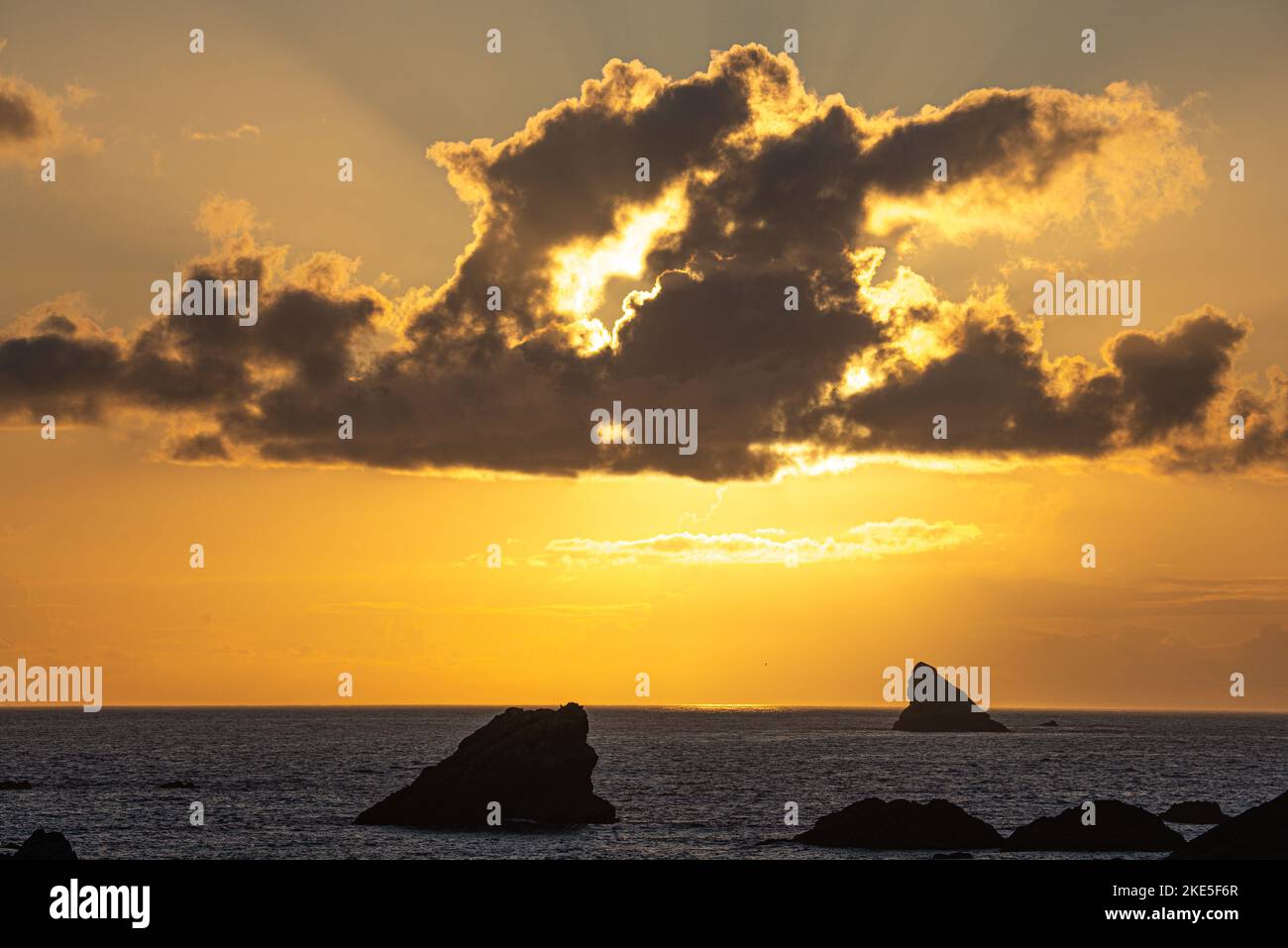southern-oregon-coastal-region-stock-photo-alamy