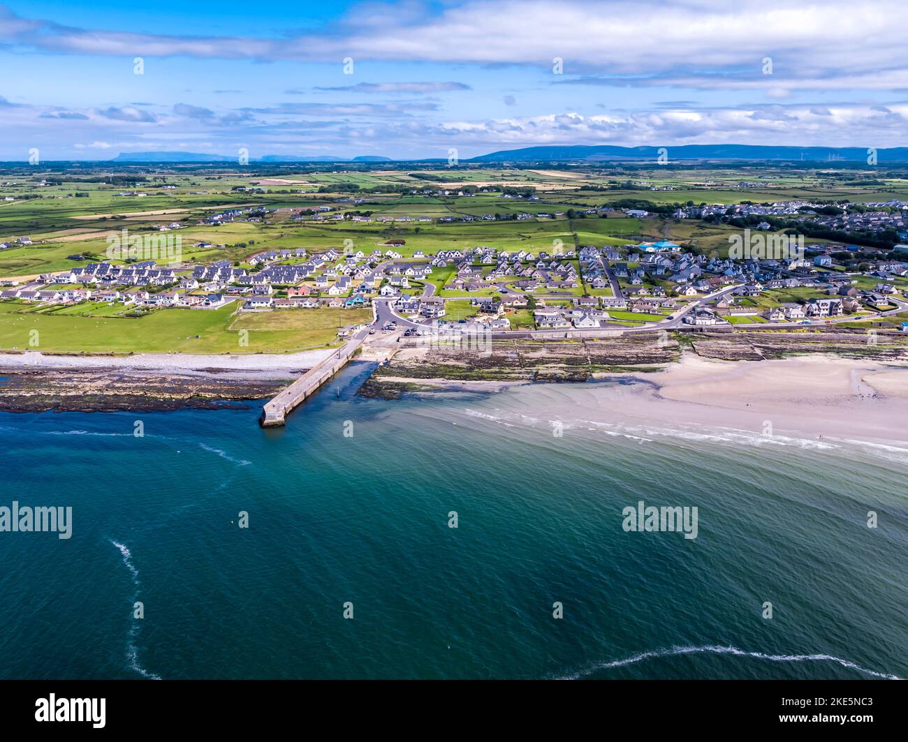 Enniscrone pier hi-res stock photography and images - Alamy