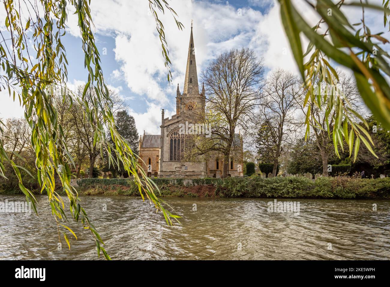 View across the River Avon to Holy Trinity Church where William Shakespeare was babtised, married and buried in Stratford upon Avon, Warwick shire, UK Stock Photo