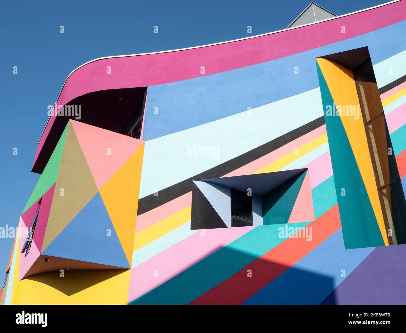 Dance Diagonal, a mural by Lothar Gotz, Exterior of Towner Art Gallery, Eastbourne, East Sussex, England Stock Photo
