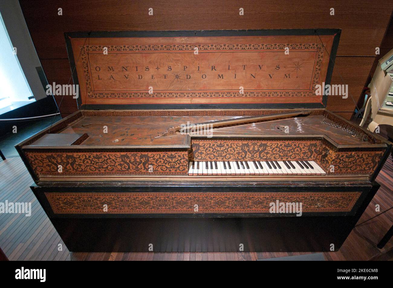 Virginal (by Andreas Ruckers, Antwerp, Belgium, 1620), Musee des Instruments de Musique, Musical
