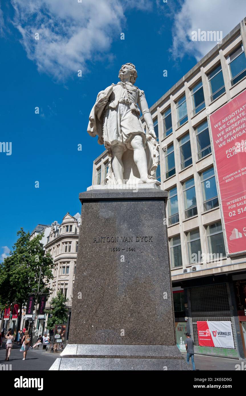 Statue of the flemish painter Antoon van Dyck (Anthony van Dyck, 1599-1641) by the belgian sculptor Léonard De Cuyper, Meir street, Antwerp, Belgium Stock Photo