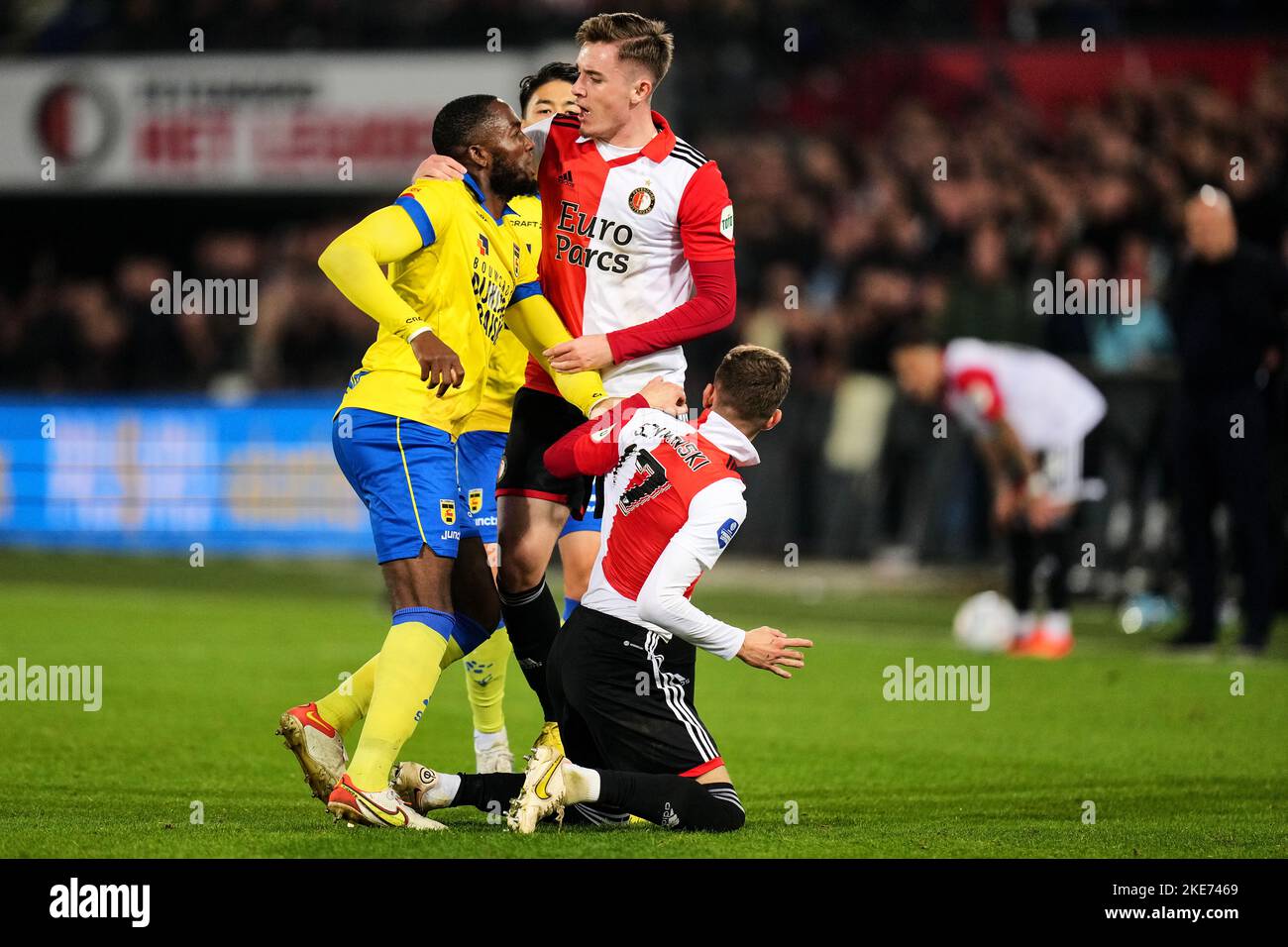Rotterdam - Calvin Mac-Intosch of SC Cambuur, Patrik Walemark of ...