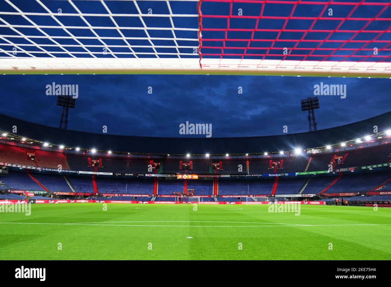 Feyenoord Predicted Lineup vs. SC Cambuur: Van Bronckhorst Finalizes Team Decisions Feyenoord Predicted Lineup vs. SC Cambuur: Van Bronckhorst Finalizes Team Decisions