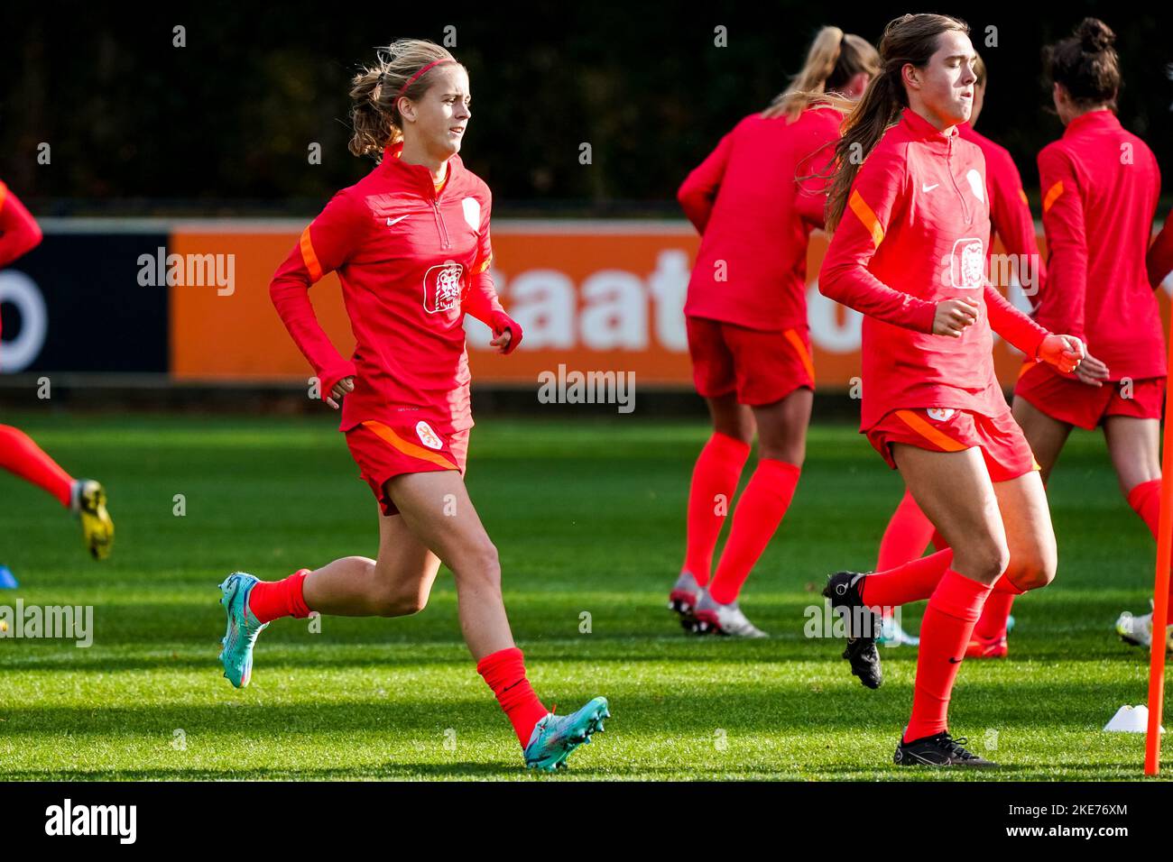 ZEIST, NETHERLANDS - NOVEMBER 10: Katja Snoeijs of the Netherlands during a Training Session of the Netherlands Womens Football Team at the KNVB Campus on November 10, 2022 in Zeist, Netherlands (Photo by Jeroen Meuwsen/Orange Pictures) Stock Photo