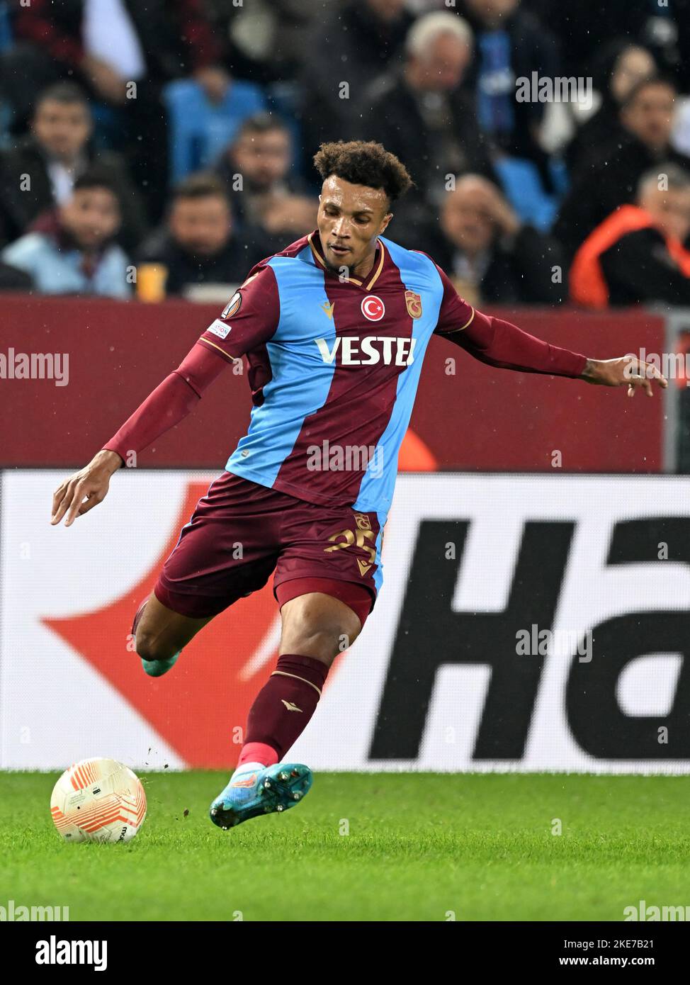 TRABZON - Samy Mmaee of Ferencvaros TC during the UEFA Europa League Group  H match between Trabzonspor AS and Ferencvaros at Senol Gunes Stadium on  November 3, 2022 in Trabzon, Turkey. ANP