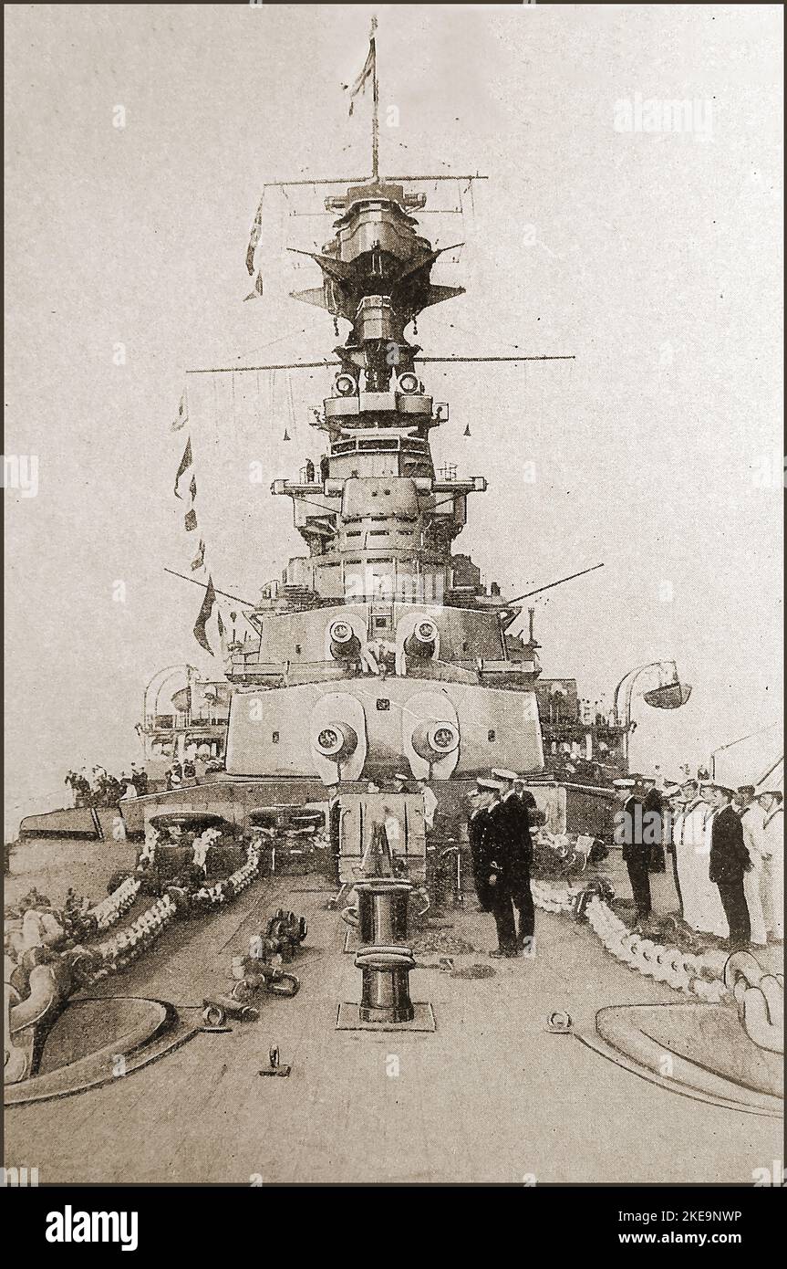 A 1930 image of a service taking place on the deck of HMS HOOD,  (pennant number 51)   a battlecruiser of the  British Royal Navy during WWII Stock Photo