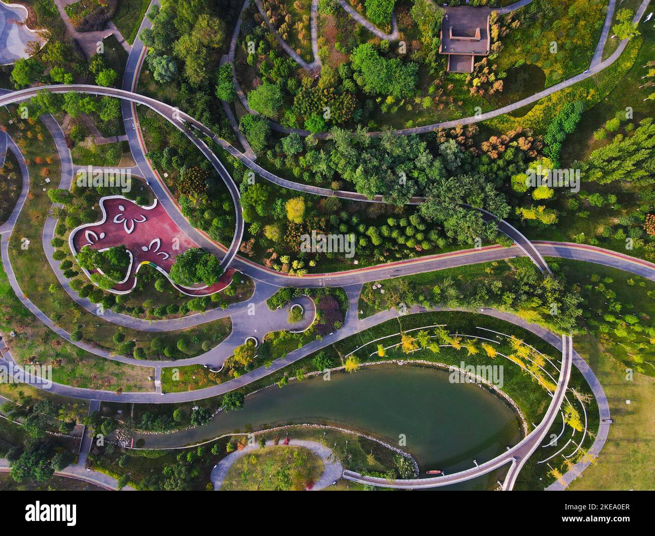 The Singapore—Sichuan Hi-tech Innovation Park is the largest lakeside ...