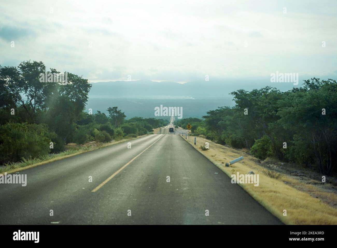 Road baja california sur la paz hi-res stock photography and images - Alamy
