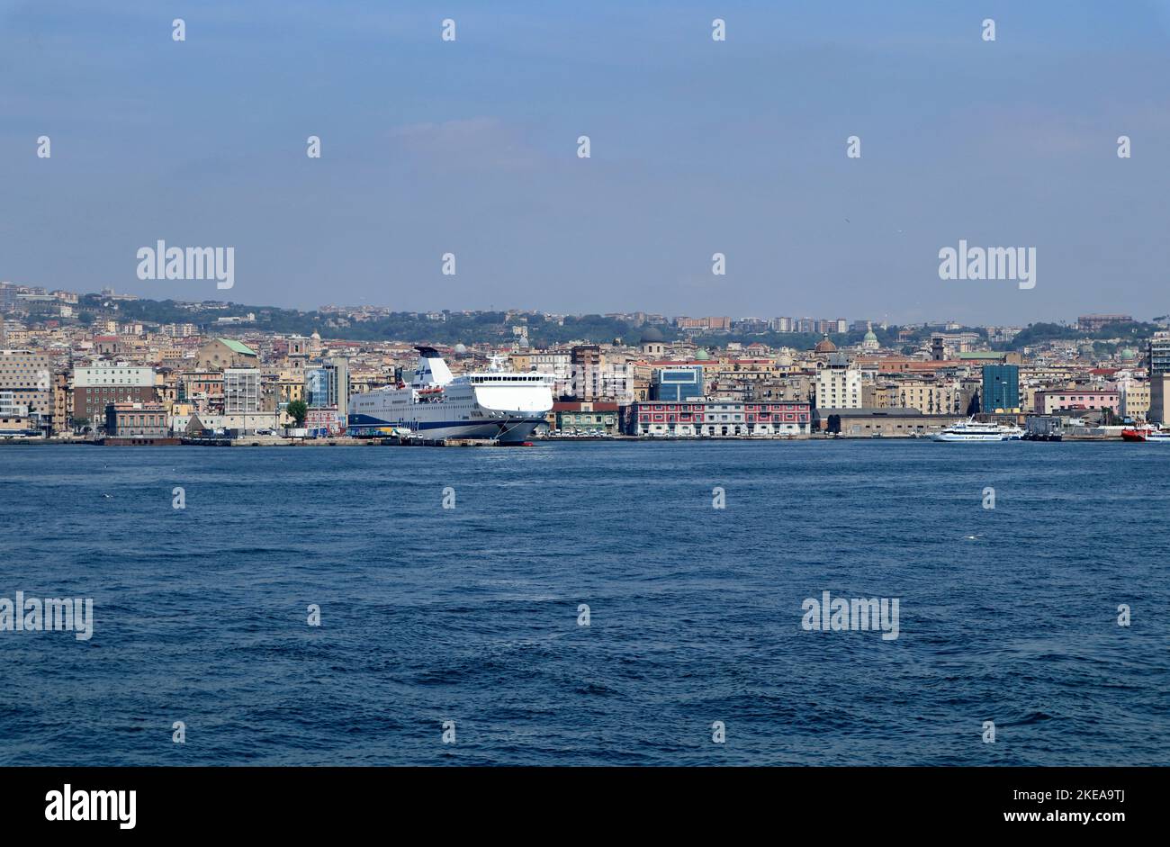 Viaggiare in porto hi-res stock photography and images - Alamy