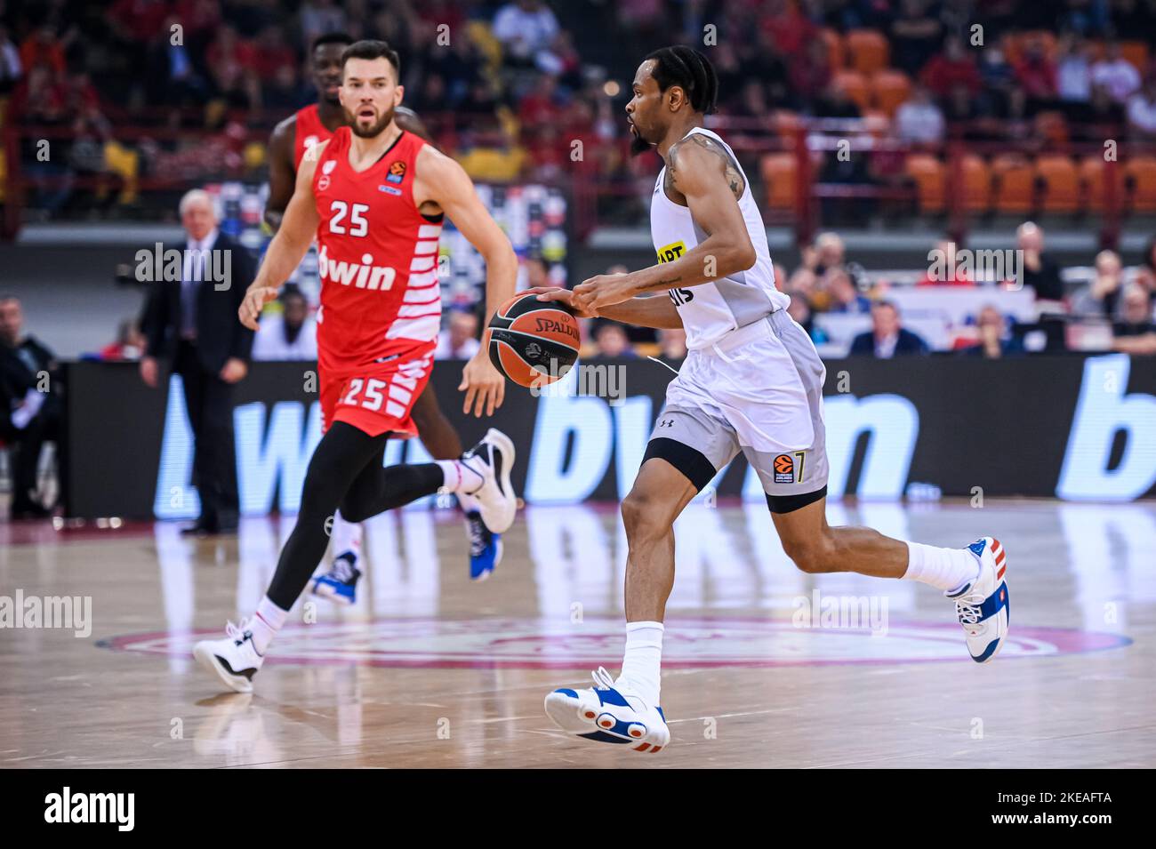 Athens, Lombardy, Greece. 10th Nov, 2022. 7 KEVIN PUNTER of Partizan during  the Euroleague, Round 7, match between Olympiacos Piraeus and Partizan at  Peace And Friendship Stadium on November 10, 2022 in