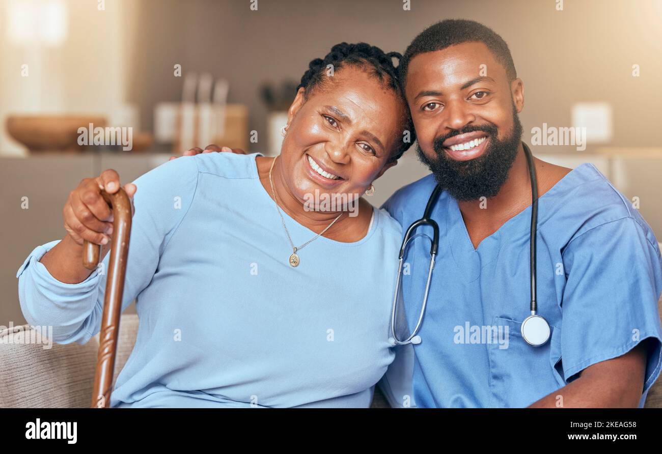 Black african woman doctor hi-res stock photography and images - Alamy