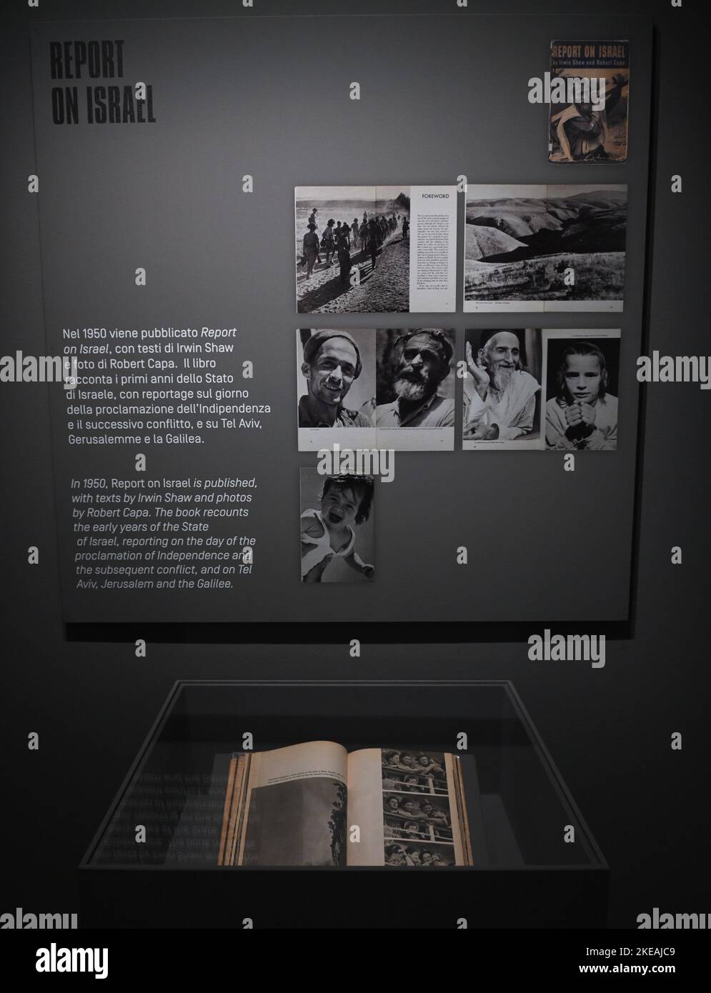 Robert capa hi-res stock photography and images - Alamy