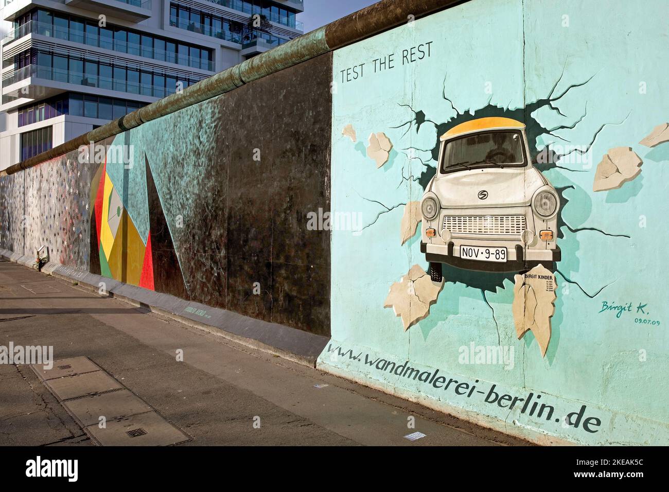 mural on the Berlin Wall, East Side Gallery, Trabi breaking through the