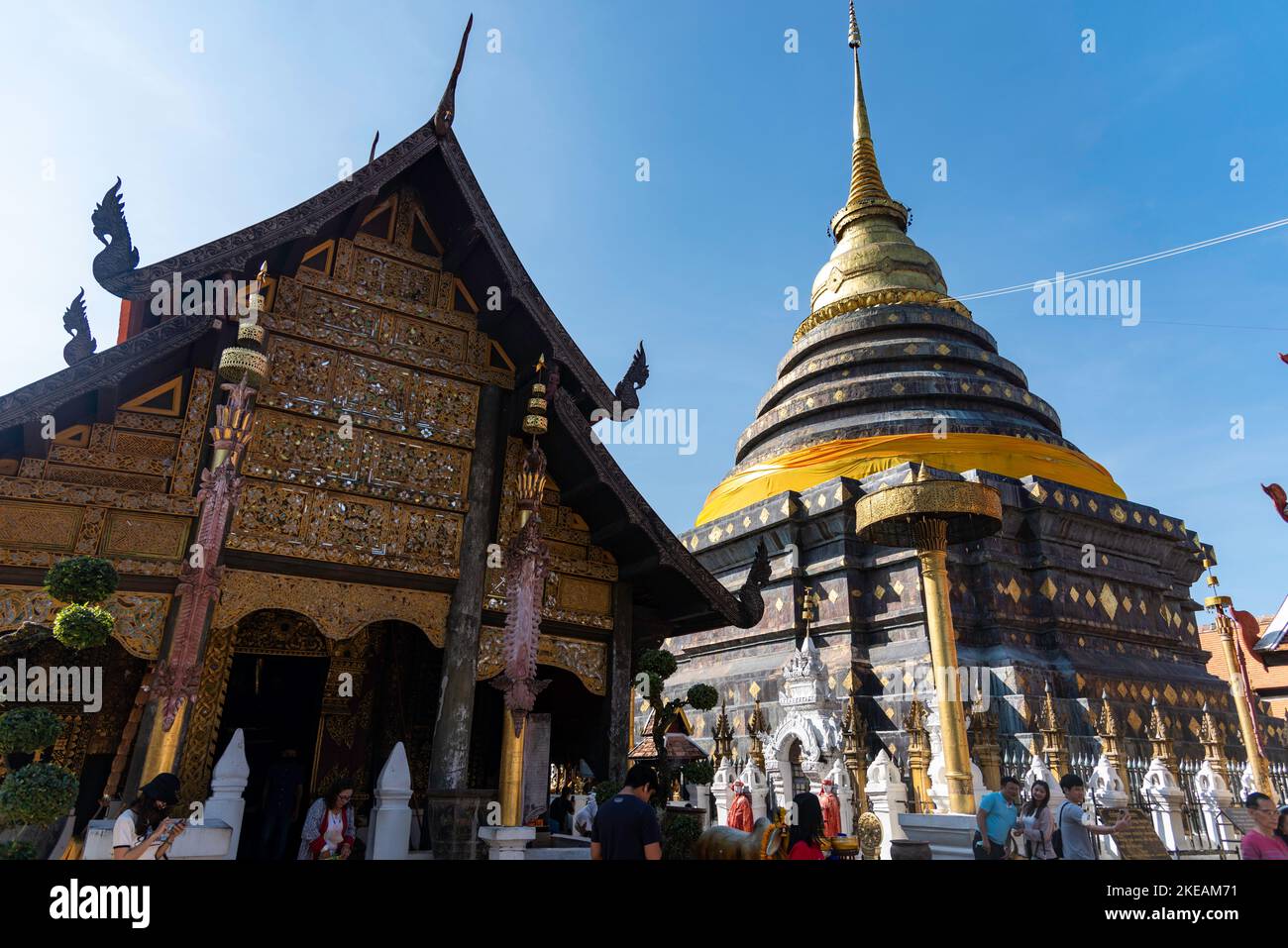 Templo del Buda Esmeralda (Wat Phra Kaew): el templo budista más famoso y venerado de todo Tailandia tiene esta distinción p Stock Photo