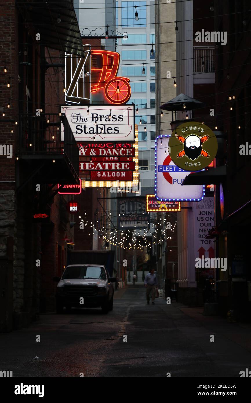 Bars in alley in downtown Nashville Stock Photo Alamy