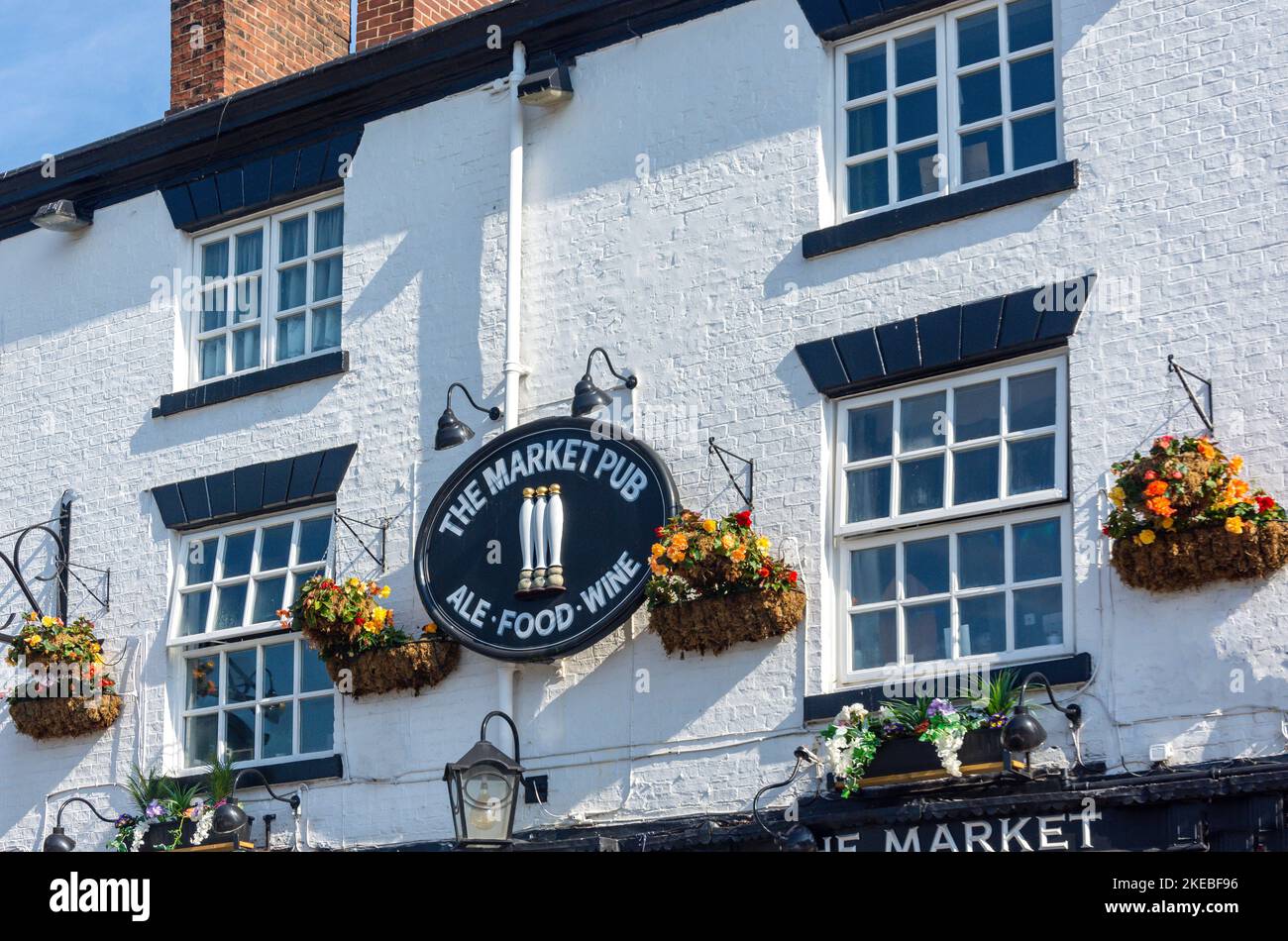 The Market Pub facade, New Beetwell Street, Chesterfield, Derbyshire, England, United Kingdom Stock Photo