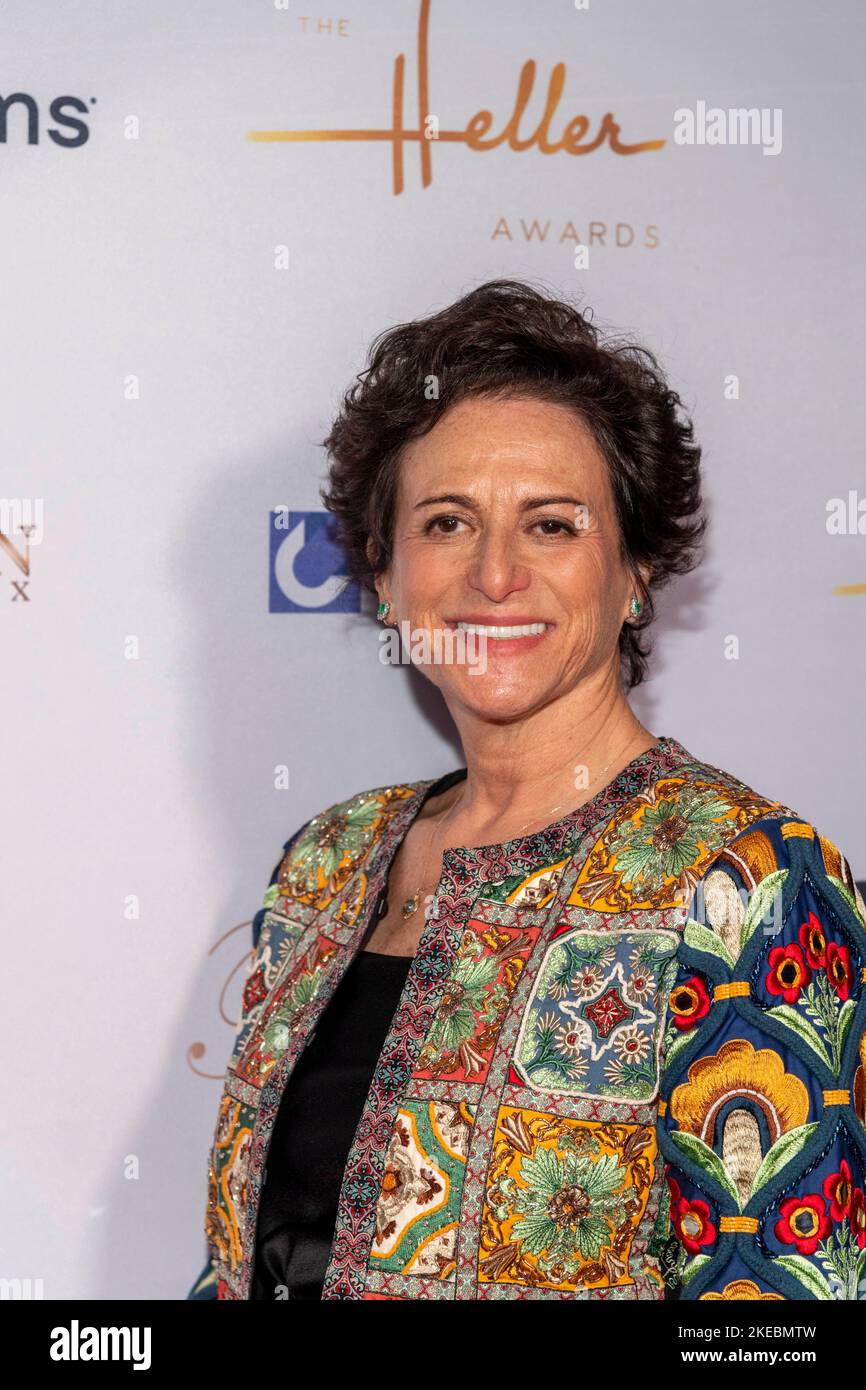 Hollywood, CA on November 10, 2022, Liz Heller attends 2022 Heller