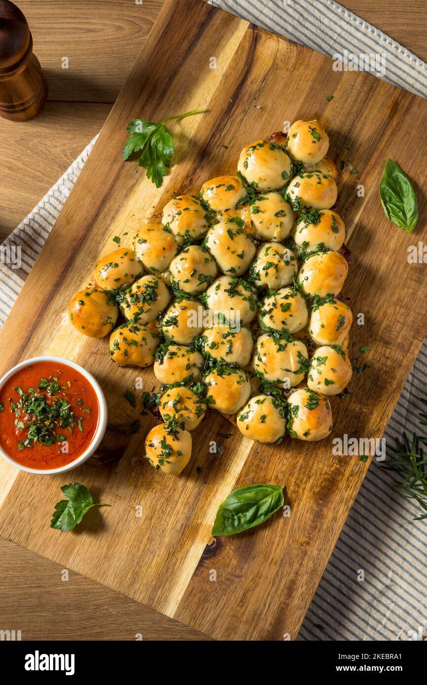 Homemade Pull Apart Christmas Tree PIzza Bread with Marinara Sauce