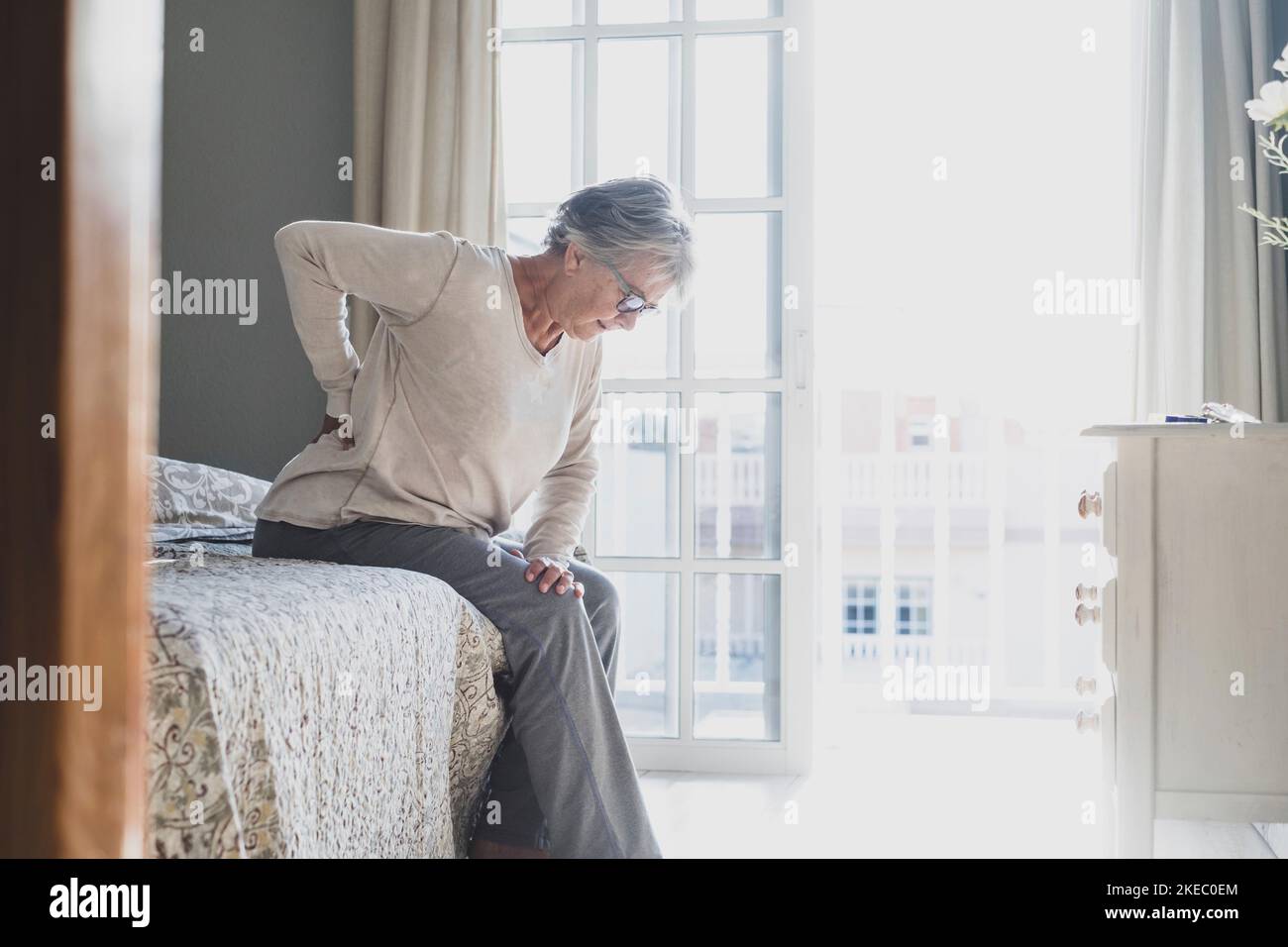 Stiff backache hires stock photography and images Alamy