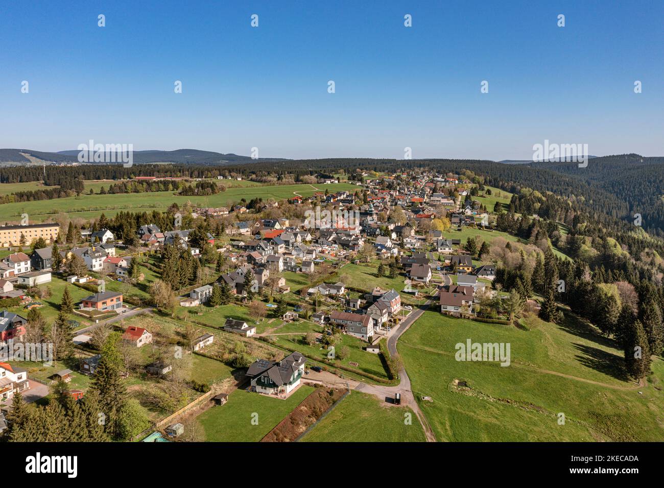 Germany, Thuringia, Ilmenau, Frauenwald, village, plateau, landscape, fields, forest, overview Stock Photo