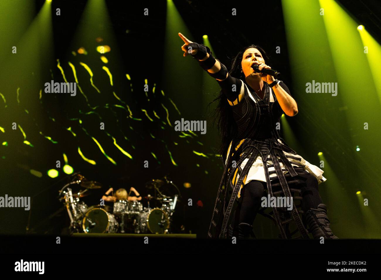 Milano, Italy. 10th Nov, 2022. Amy Lee of American rock band Evanescence performs live at Mediolanum Forum Credit: SOPA Images Limited/Alamy Live News Stock Photo