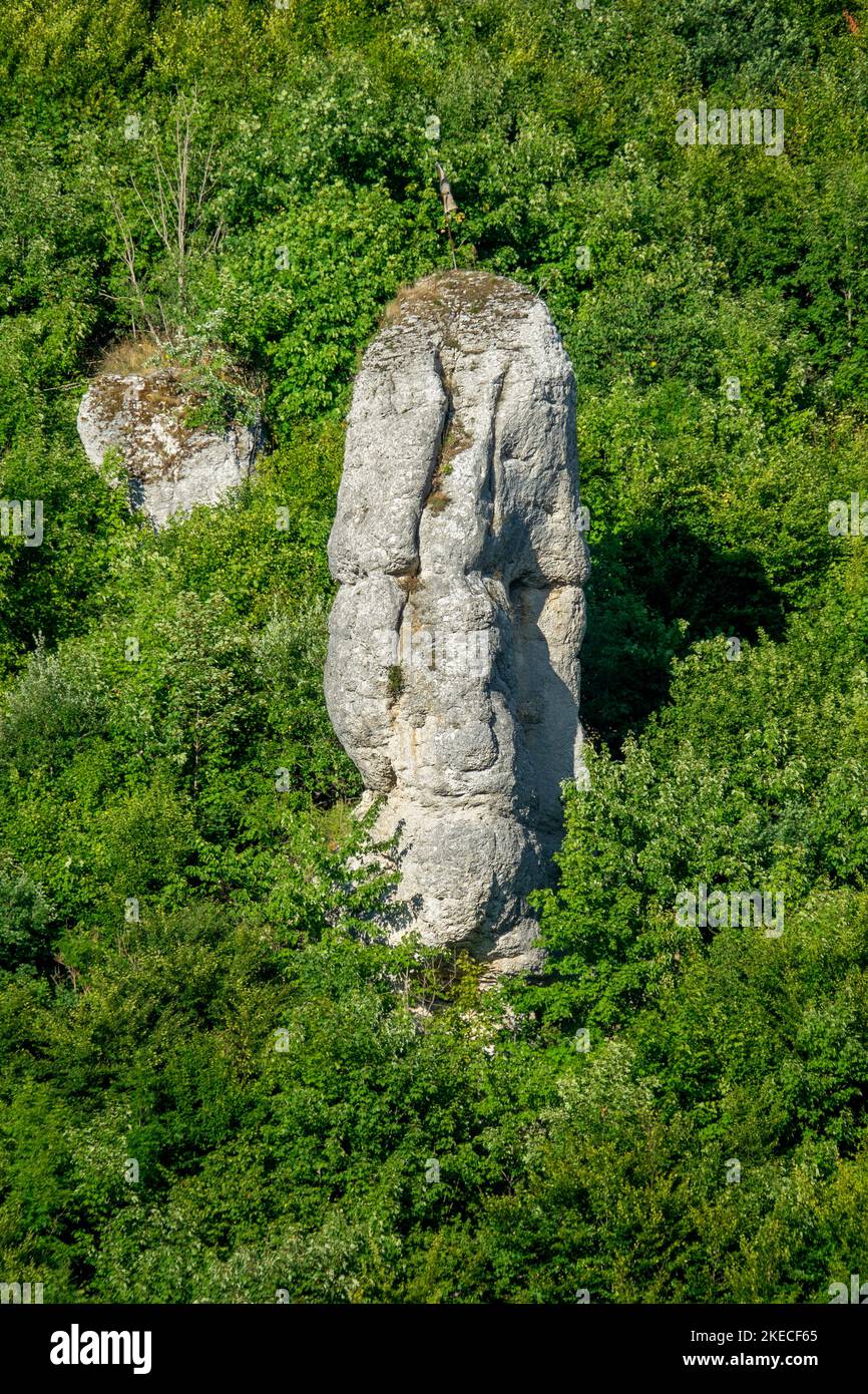 'Mehlsack', free-standing rock needle in the Große Lautertal valley near Hundersingen Stock Photo