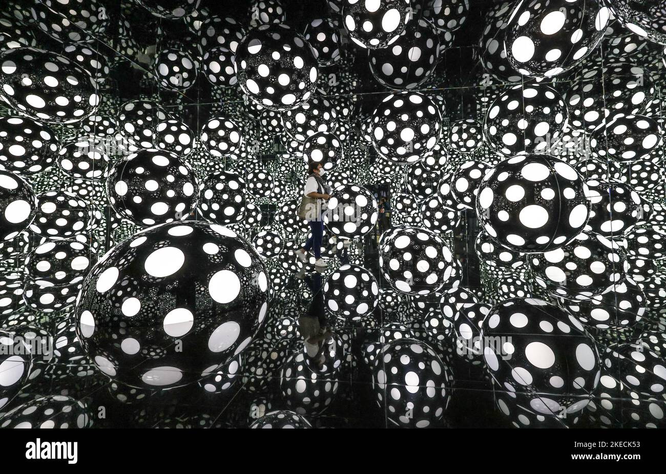 The Louis Vuitton flagship store on Fifth Avenue in New York is decorated  in the polka-dot style of Japanese artist Yayoi Kusama Stock Photo - Alamy