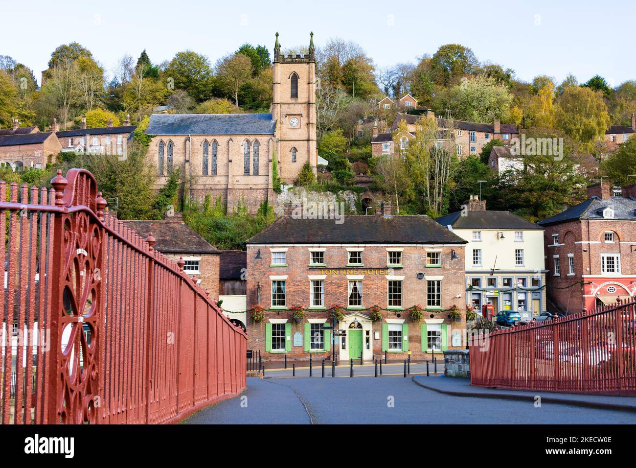 The historic Iron Bridge over the River Severn at Ironbridge Shropshire, England. The first cast iron bridge in the world, designed by Thomas Farnoll Stock Photo