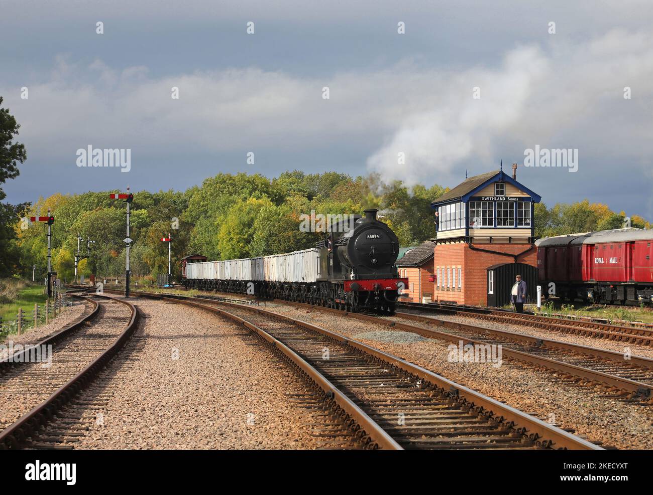 65894 heads through Swithland sidings with the coal empties on 4.10.22. Stock Photo