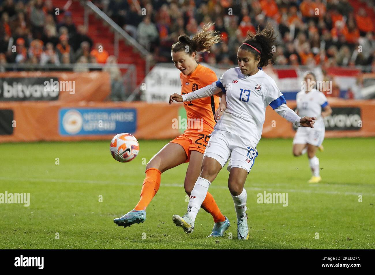 UTRECHT (lr) Fenna Kalma of Holland women, Marilenis Oporta of Costa