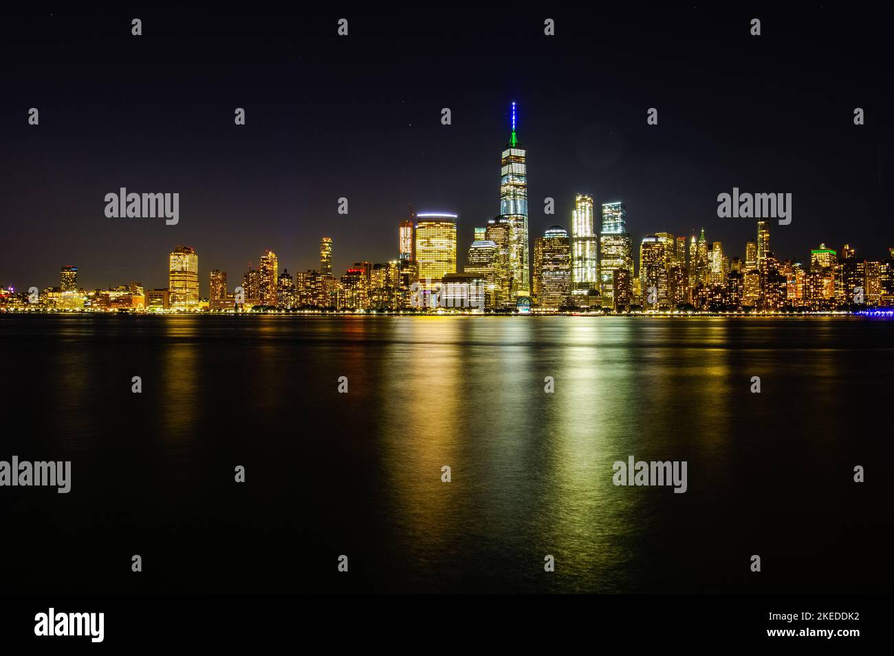 Lower manhattan skyline night hi-res stock photography and images - Alamy