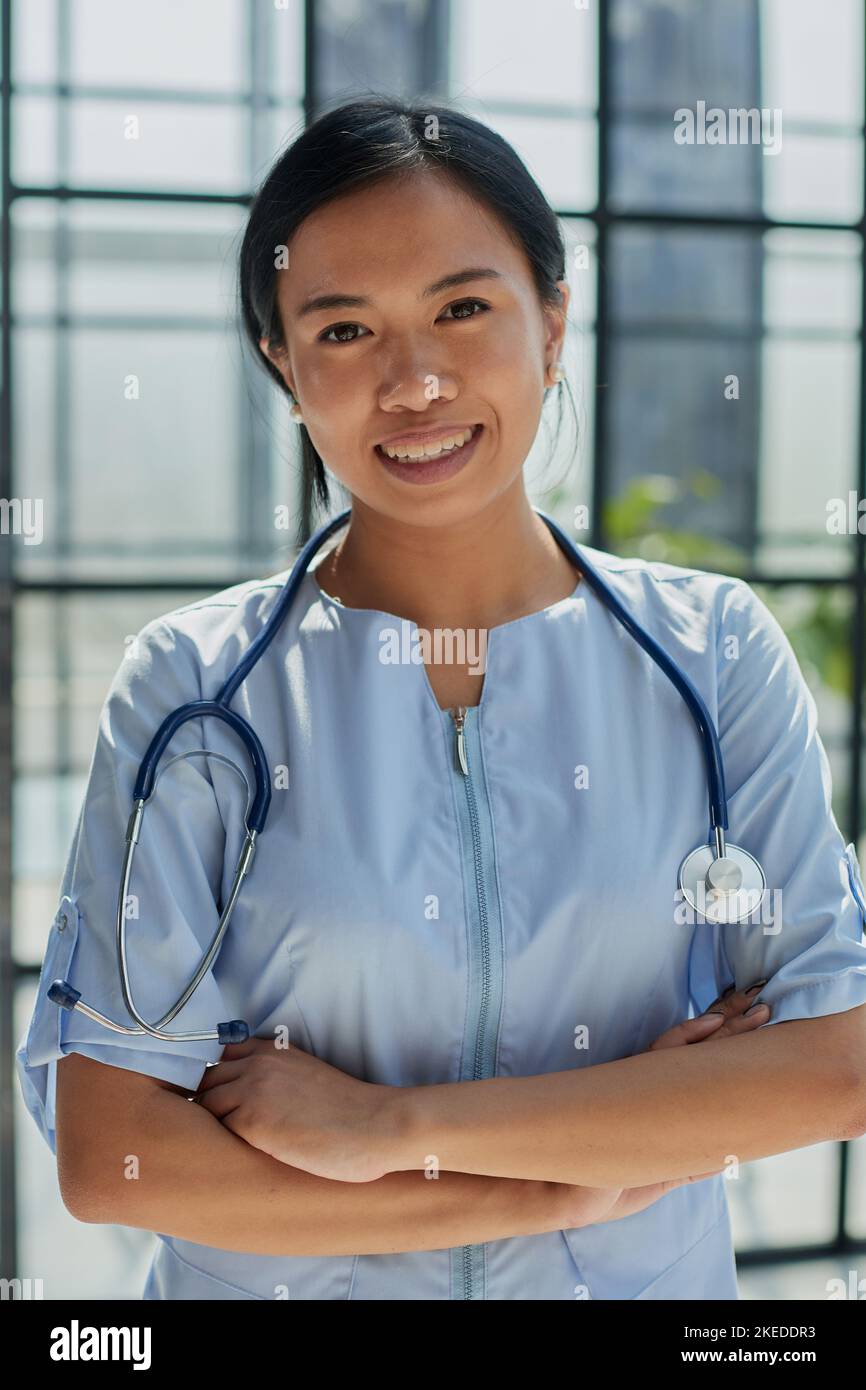 Beautiful young african female doctor hi-res stock photography and ...